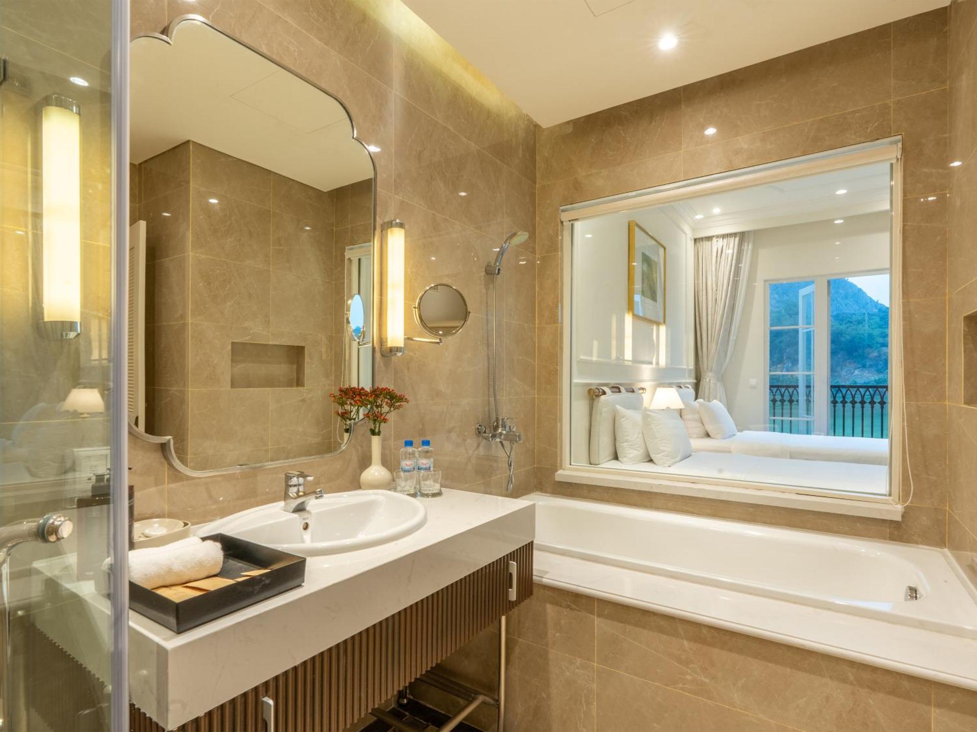 Legend Valley Hotel Ha Nam Phu Ly Bagian luar foto